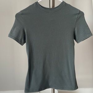 SKIMS stretch cotton tee size small.